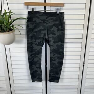 Nobull High Heather Crop Legging Green Carbon Camo Athletic Workout Pants Size M
